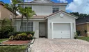 Move-In Ready, spacious and impeccable Single Family Home.
