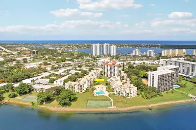 372 Golfview Road #403 1