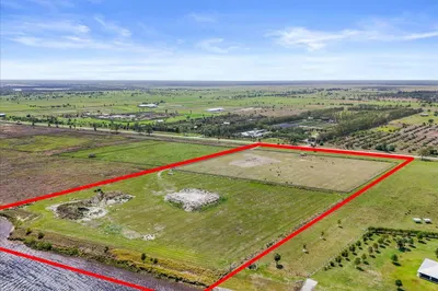 8105 SW Kanner Highway 1