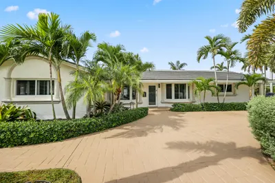 2600 NE 43rd Street 1