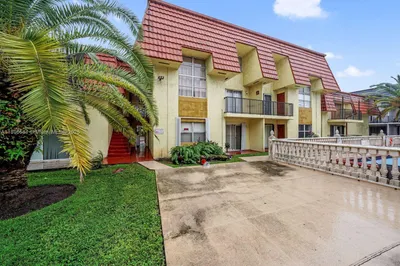 8005 W Six Avenue #B 1