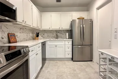 669 W Oakland Park Boulevard #220b 1