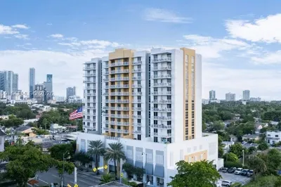 900 SW 8th St #1503 1