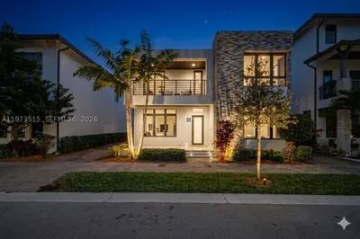 8126 NW 48th Ter 1