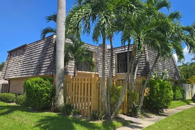 257 Lake Arbor Drive 1
