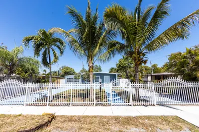 515 NW 128th Street 1