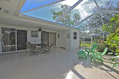 Huge Screened Patio