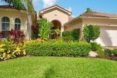 211 Montant Drive 1
