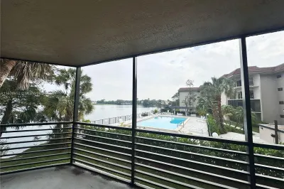 471 Ives Dairy Rd #207-3 1