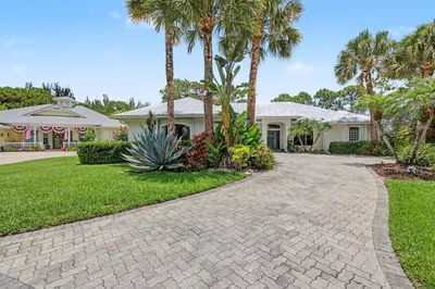 8780 SW Fishermans Wharf Drive 1