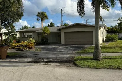 216 SE 10th Court 1