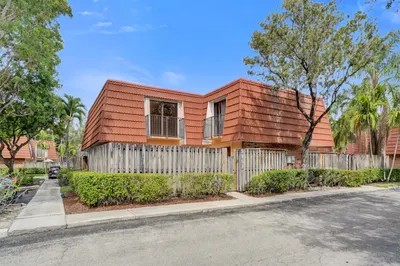 9951 NW 6th Court 1