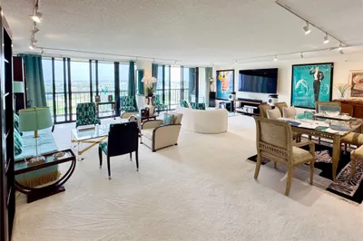 2480 Presidential Way #904 1