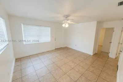 2633 NW 9th Ave #1-2 1
