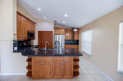4498 NW 20th Ave 1