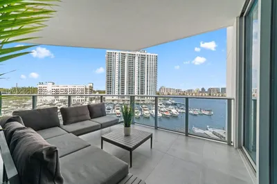 17111 Biscayne Blvd #503 1