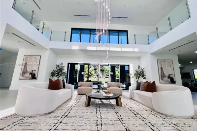 Spectacular 25 feet Regal Entrance