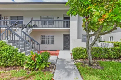 5759 Phoenix Palm Court #C 1