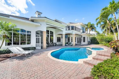 2310 W Silver Palm Road 1