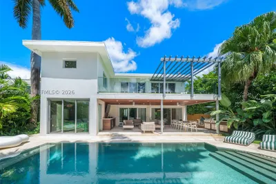 110 Venetian Way 1