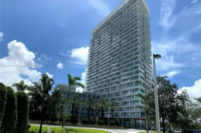 2000 W Metropica Way #1603 1