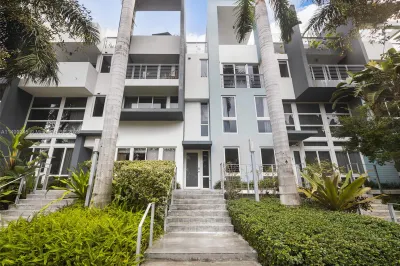 107 N Shore Dr #107 1