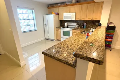 1400 NW 45th Street #B7 1