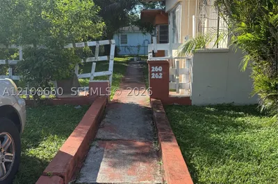 262 NE 111th St 1