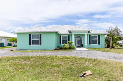 2406 SE 31st Street Se 1