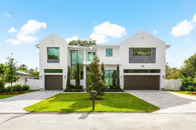 180 NW 7th Court 1