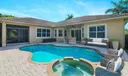 7536 SE Laque Circle Photo