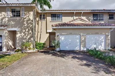 4040 NW 90th Way 1