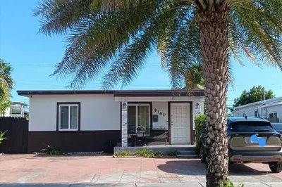 9360 SW 37th Street 1