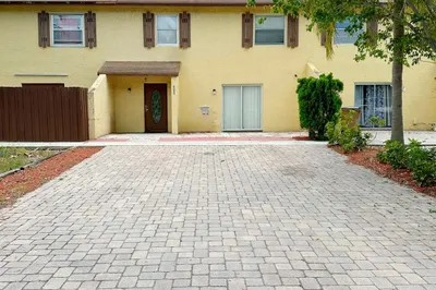 4343 NW 3rd Terrace 1