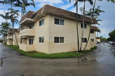 14500 SW 88th Ave #163 1