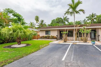 1644 NE 33rd Street 1
