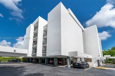 444 SW 27th Ave #50 1