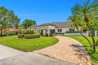 17940 SW 83rd Ave 1