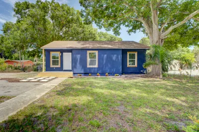 2000 Sunrise Boulevard 1