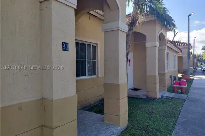 83 NE 13th Ave #15 1