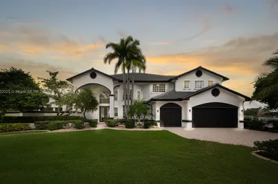 2521 SW 102nd Dr 1