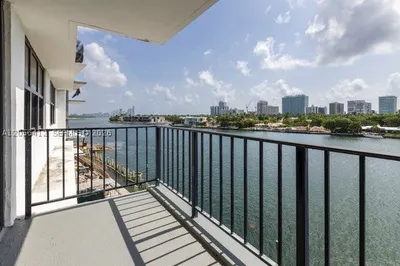 10101 E Bay Harbor Dr #504 1