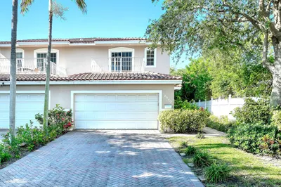 2560 NE 11th (51)