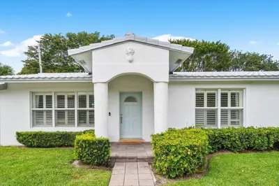 125 Gregory Place 1