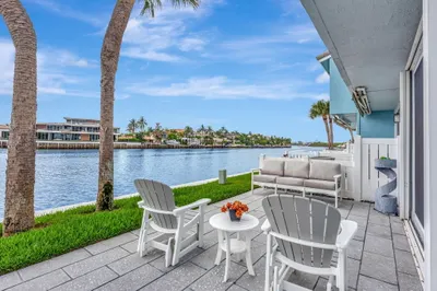 Direct intracoastal frontage