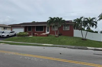 8065 SW 205th Ter 1