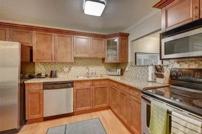 823 Cypress Boulevard #201 1