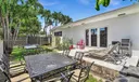 9524 Byron Ave Photo