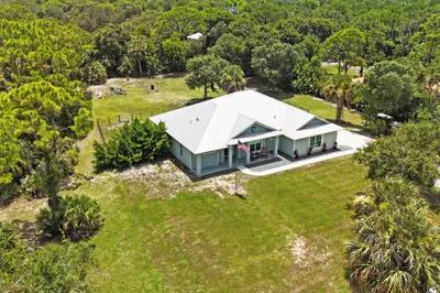 4912 Pinetree Drive 1