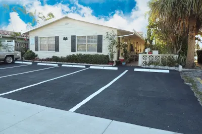 4649 Bougainvilla Dr, Lauderdale By The Sea